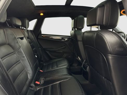Used 2015 Porsche Macan Turbo AWD/4WD image 45