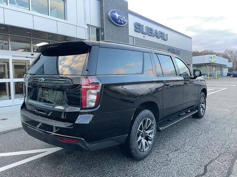 Used 2023 Chevrolet Suburban Z71 w/ Luxury Package image 27