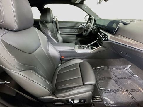 Used 2024 BMW 430i Coupe w/ M Sport Package image 26