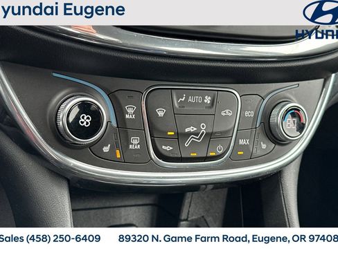 Used 2017 Chevrolet Volt Premier w/ Driver Confidence II Package image 30