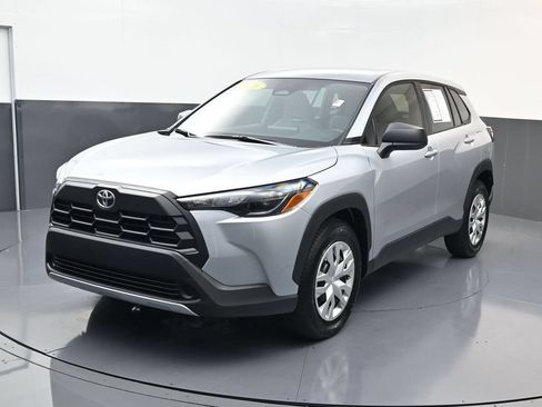 Used 2026 Toyota Corolla Cross L FWD image 1