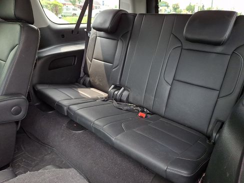 Used 2019 Chevrolet Suburban Premier AWD/4WD image 11