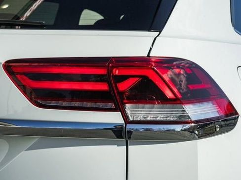 Used 2023 Volkswagen Atlas Cross Sport SE w/ Panoramic Sunroof Package image 8