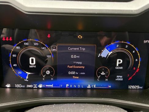 Used 2024 Chevrolet Colorado Trail Boss w/ Advanced Trailering Package AWD/4WD image 7