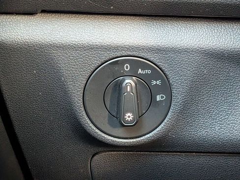 Used 2019 Volkswagen Jetta S image 15