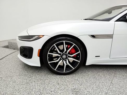 Certified 2024 Jaguar F-TYPE R AWD/4WD image 40