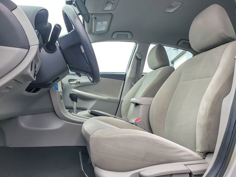 Used 2012 Toyota Corolla LE image 6