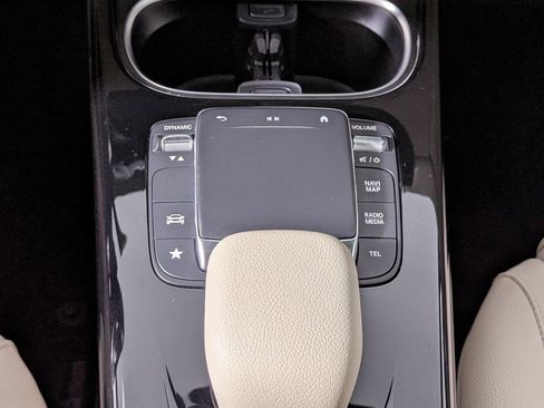 Used 2023 Mercedes-Benz CLA 250 4MATIC image 36