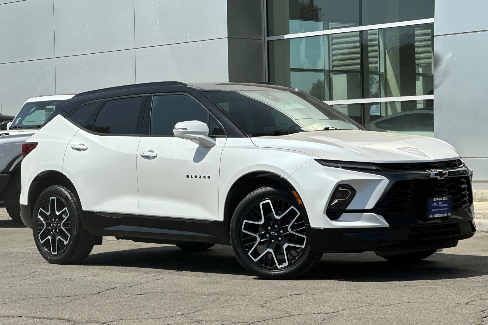 Used 2023 Chevrolet Blazer RS w/ Driver Confidence II Package AWD/4WD image 2