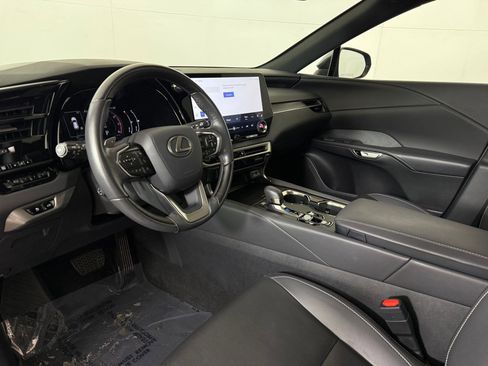 Used 2024 Lexus RX 350 Premium w/ Cold Area Package image 4