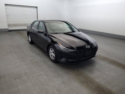 Used 2021 Hyundai Elantra SE w/ Cargo Package FWD image 13