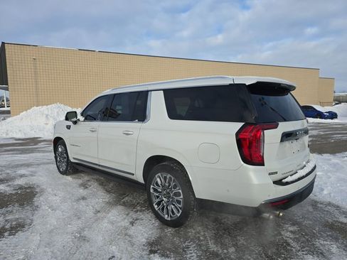 Used 2023 GMC Yukon XL Denali Ultimate image 7