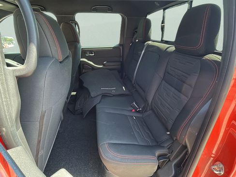 Used 2025 Nissan Frontier Pro-X RWD image 15