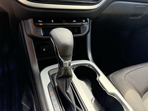 Used 2022 Chevrolet Colorado LT w/ Fleet Safety Package image 14