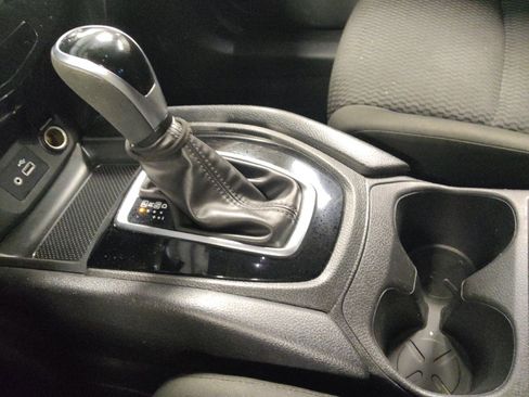 Used 2021 Nissan Rogue Sport S FWD image 26