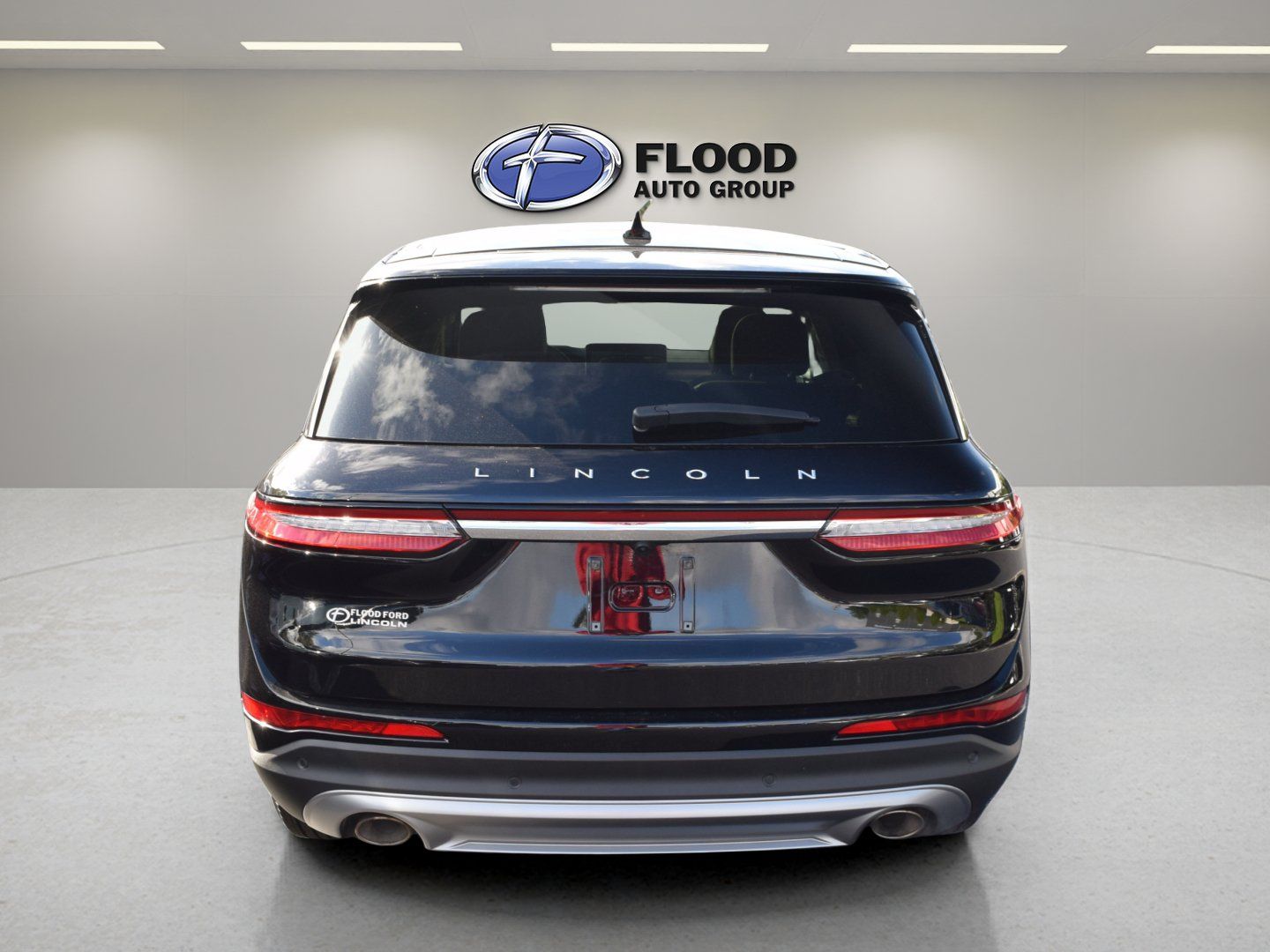 Used 2023 Lincoln Corsair AWD w/ Equipment Group 101A image 5