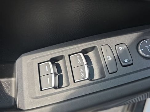 Used 2025 Honda Accord LX image 27