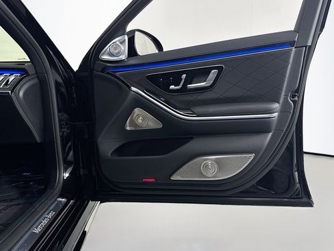 Used 2024 Mercedes-Benz S 580 4MATIC Sedan image 25