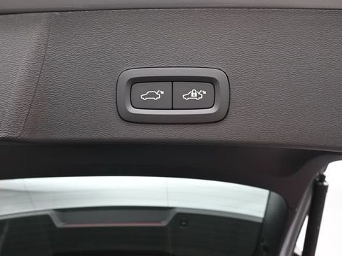 New 2026 Volvo XC40 B5 Plus w/ Protection Package Premier AWD/4WD image 31