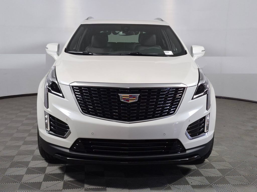 New 2026 Cadillac XT5 Luxury w/ LPO, Floor Liner Package AWD/4WD image 2