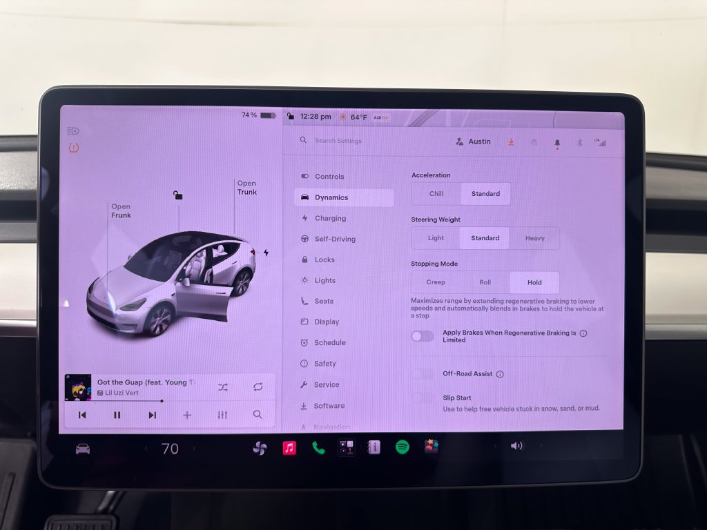 Used 2021 Tesla Model Y Long Range AWD/4WD image 29