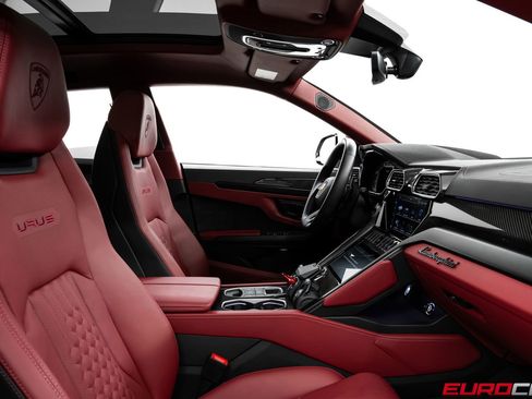 Used 2024 Lamborghini Urus S AWD/4WD image 35