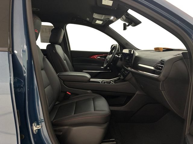 Used 2025 Chevrolet Traverse Z71 w/ Enhanced Driving Package AWD/4WD image 14