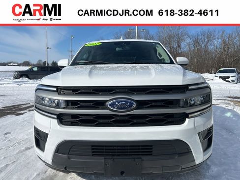 Used 2024 Ford Expedition XLT AWD/4WD image 2