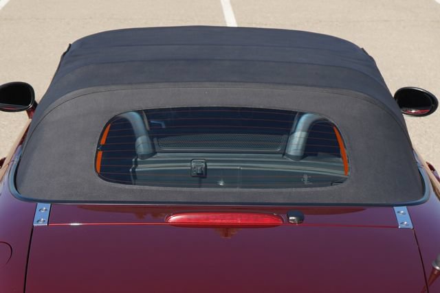 Used 2006 MAZDA MX-5 Miata Sport w/ Appearance Pkg RWD image 39