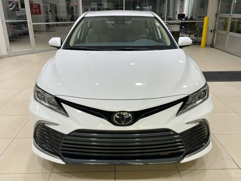 Used 2023 Toyota Camry LE image 2