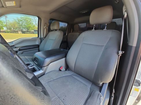 Used 2016 Ford F150 XLT w/ Equipment Group 302A Luxury image 11