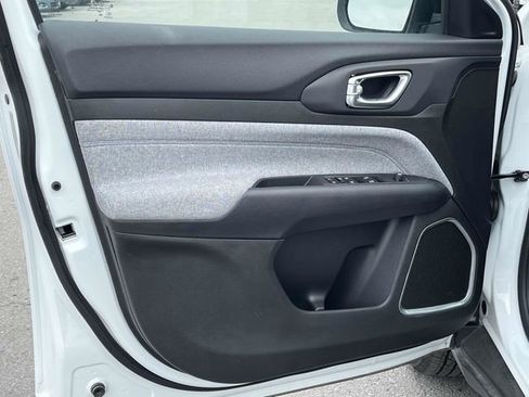 New 2025 Jeep Compass Sport image 11