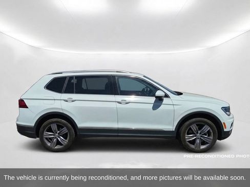 Used 2021 Volkswagen Tiguan SEL FWD image 4