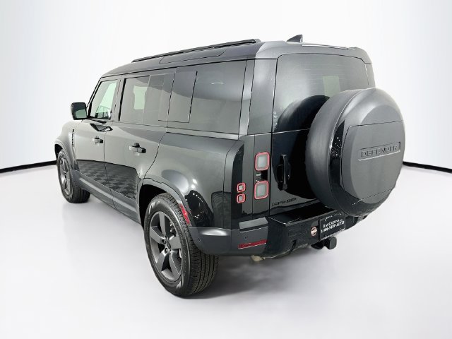Used 2026 Land Rover Defender 110 S AWD/4WD image 7