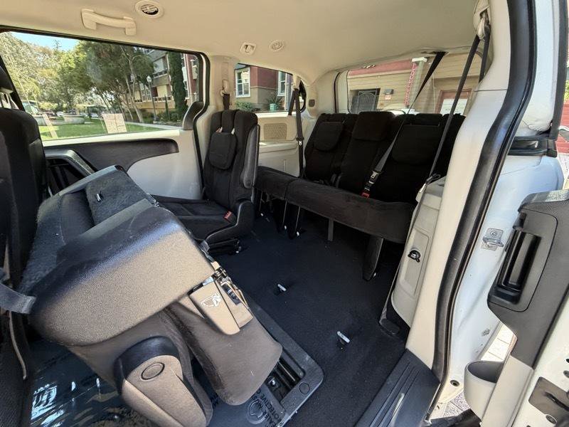 Used 2016 Dodge Grand Caravan SE w/ Quick Order Package 29E SE FWD image 34