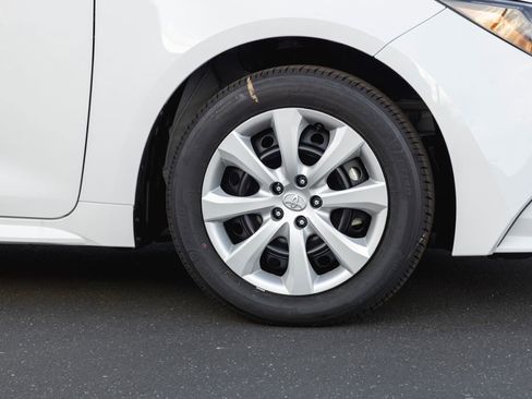 New 2026 Toyota Corolla LE FWD image 4