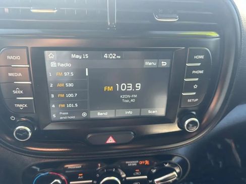 Used 2021 Kia Soul S FWD image 12