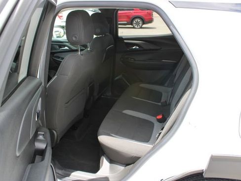 Used 2023 Chevrolet TrailBlazer LT FWD image 15