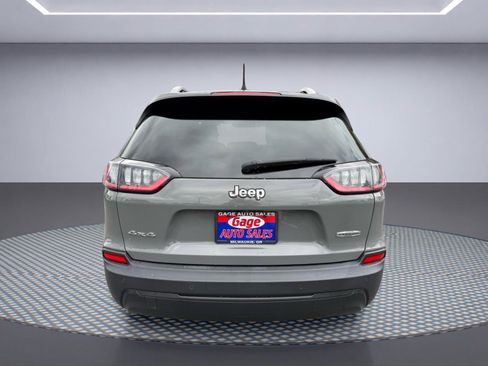 Used 2019 Jeep Cherokee Latitude Plus w/ Cold Weather Group image 5