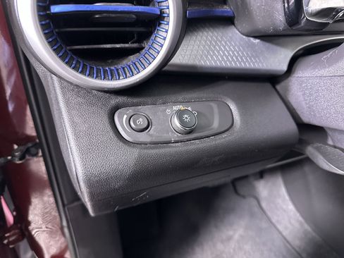 Used 2024 Chevrolet Trax LS image 54