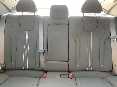 Used 2025 Hyundai Elantra SEL image 36