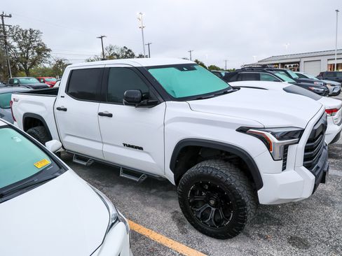 Used 2023 Toyota Tundra SR5 image 7