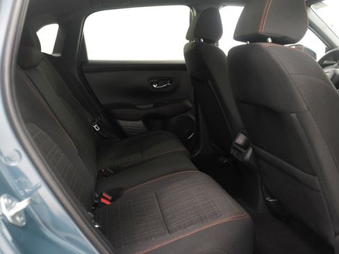 Used 2025 Honda HR-V Sport image 13