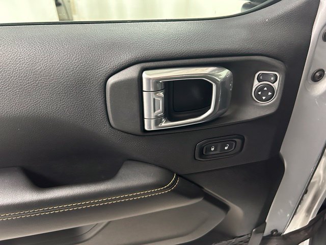 Used 2024 Jeep Wrangler Unlimited Sahara AWD/4WD image 17