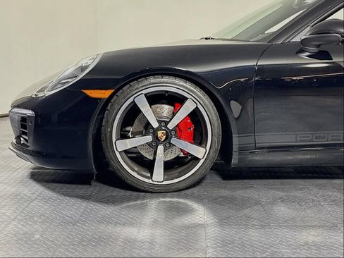 Used 2017 Porsche 911 Carrera RWD image 26