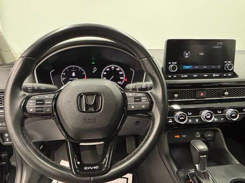 Used 2023 Honda Civic EX-L image 18