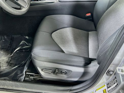Used 2018 Toyota Camry LE w/ Protection Package (Q2) FWD image 18