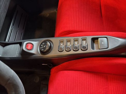 Used 2021 Ford GT Heritage Edition image 14