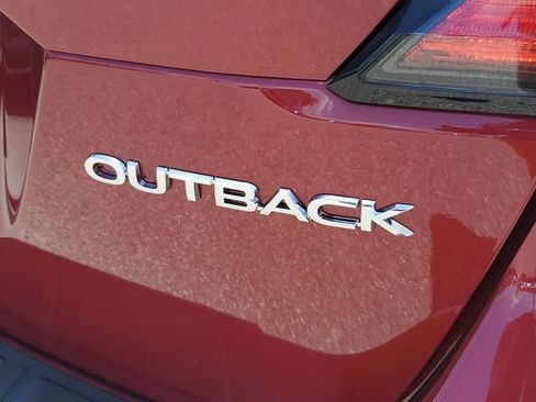 Used 2025 Subaru Outback Limited w/ Popular Package #2 image 9