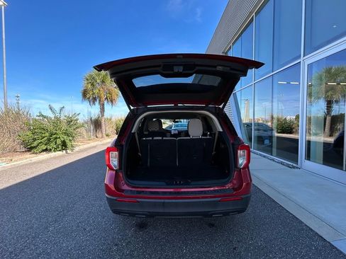 Certified 2020 Ford Explorer XLT image 46